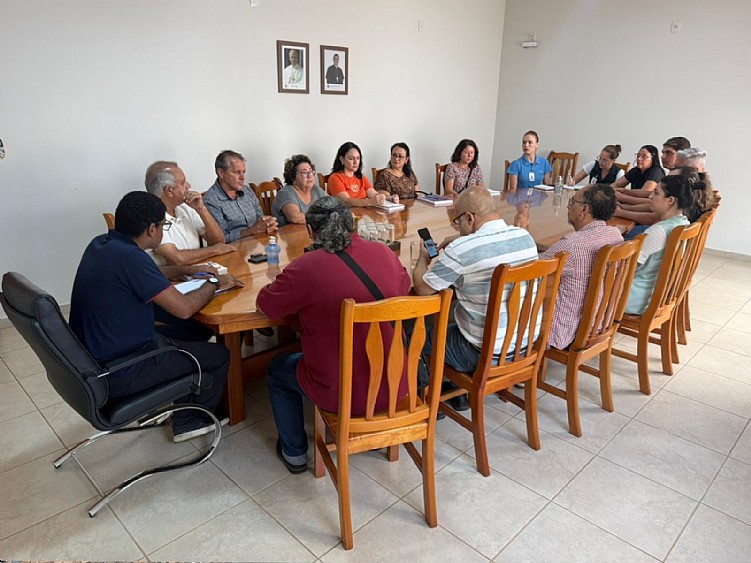 Santa Casa de Jales e entidades da cidade participam de reunião com a CONAB e a CEAGESP