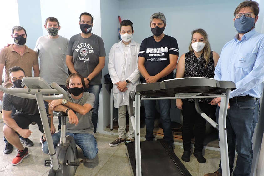 Santa Casa de Misericórdia de Jales recebe doação de bicicleta ergométrica e esteira