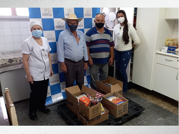 Morador de Santa Salete realiza doação para a “Campanha Alimento Solidário da Santa Casa de Jales