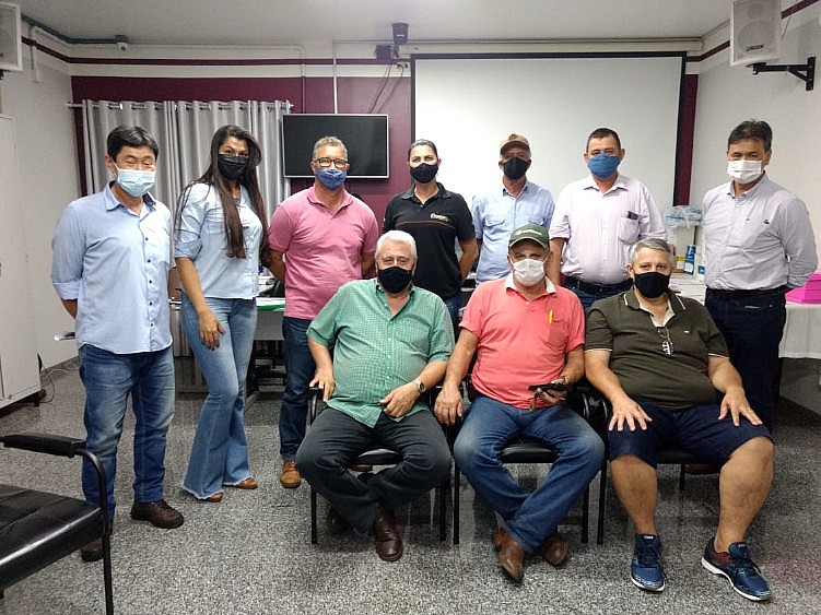 Comissão realiza reunião para definir últimos preparativos do 12º Grande Leilão de Gado em prol da Santa Casa de Misericórdia de Jales