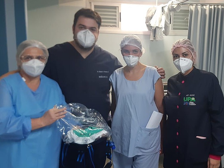 Santa Casa de Misericórdia de Jales realiza workshop de uso de capacetes Elmo destinados ao tratamento de pacientes com COVID-19