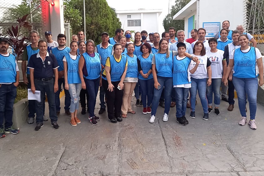 Segundo dia do “Arrastão Solidário“ da Santa Casa arrecada 950kg de alimentos