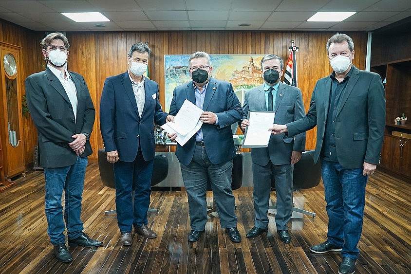 Representantes da Santa Casa realizam visita ao Presidente da Assembleia Legislativa de São Paulo, Carlão Pignatari