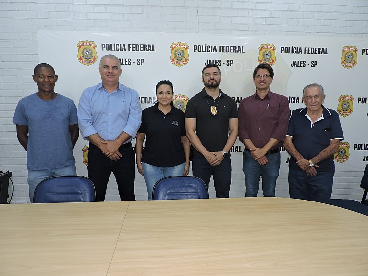 Santa Casa de Jales recebe cessão de uso de dois veículos da Polícia Federal