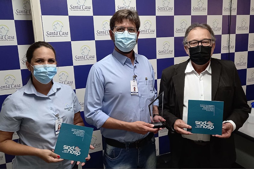 Reconhecimento: Santa Casa de Jales recebe o prêmio “Entidade Valorosa e Parceira” da SindHops