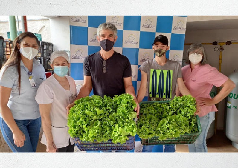 Santa Casa de Jales recebe doação de hortaliças orgânicas do projeto “Horta na Escola, da escola Juvenal Geraldelli