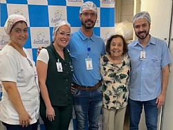 Presente Solidário: Moradora de Jales realiza doação de tolhas de banho para Santa Casa