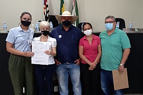Santa Casa de Jales participa de reunião com a Deputada Damaris Moura e realiza entrega de ofício